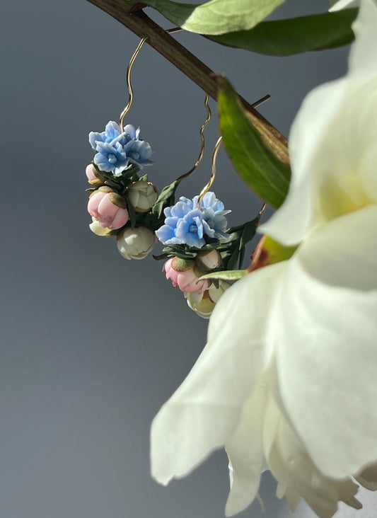 Hydrangeas Peonies wavy oval hoops