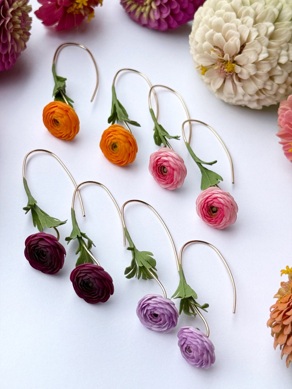 Ranunculus Dangles: vibrant Pink