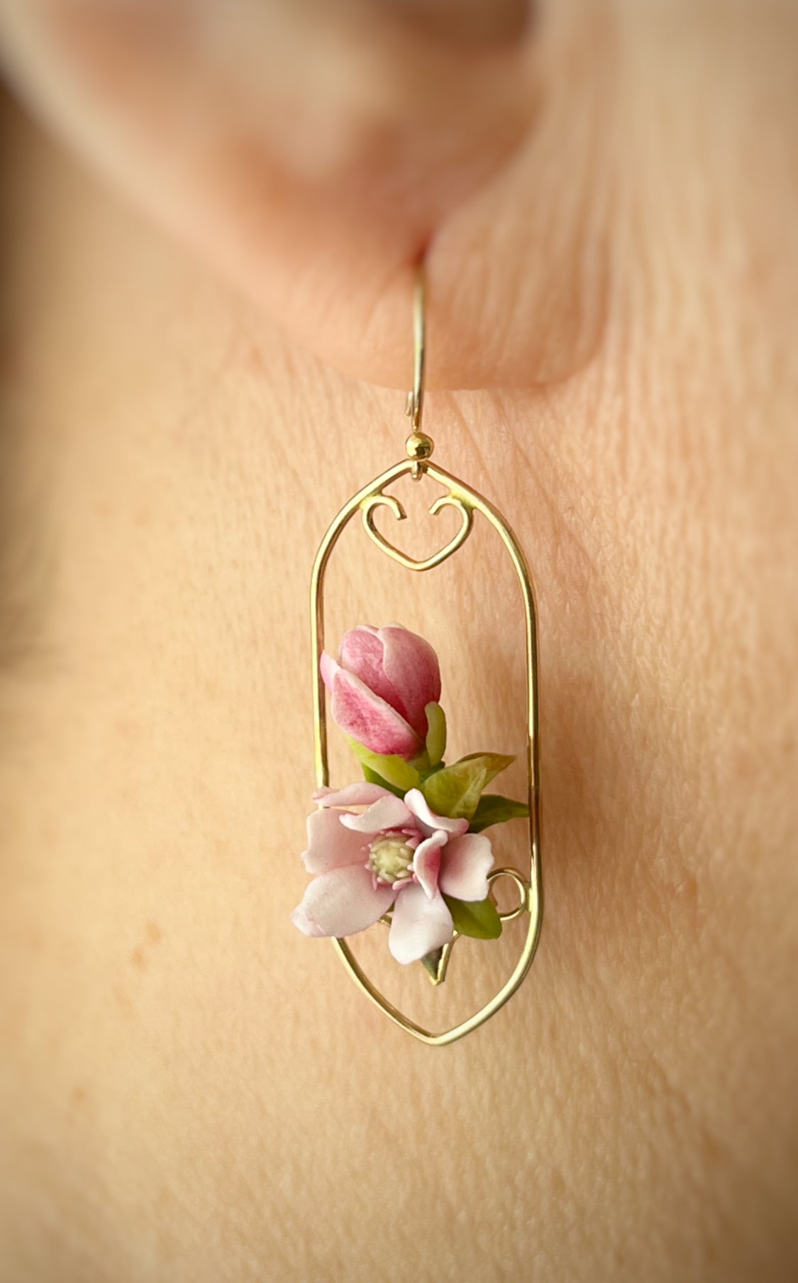 Art Nouveau: saucer Magnolia #1
